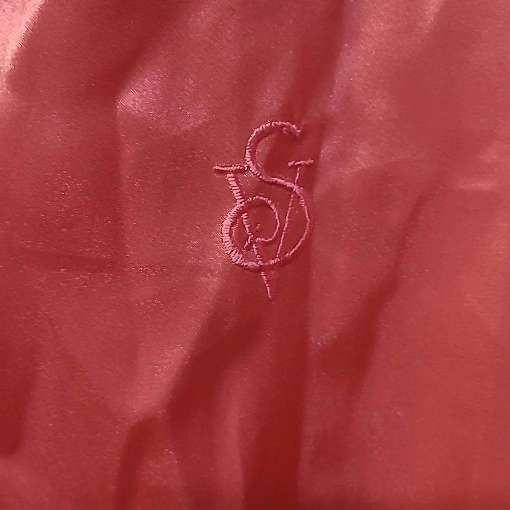 Victoria's Secret Pink Satin Blouse used good condition. vintage zise L for wome